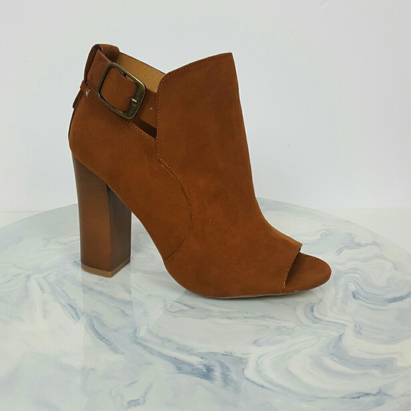 Qupid Shoes - Strapped Chestnut Peep Toe Booties.